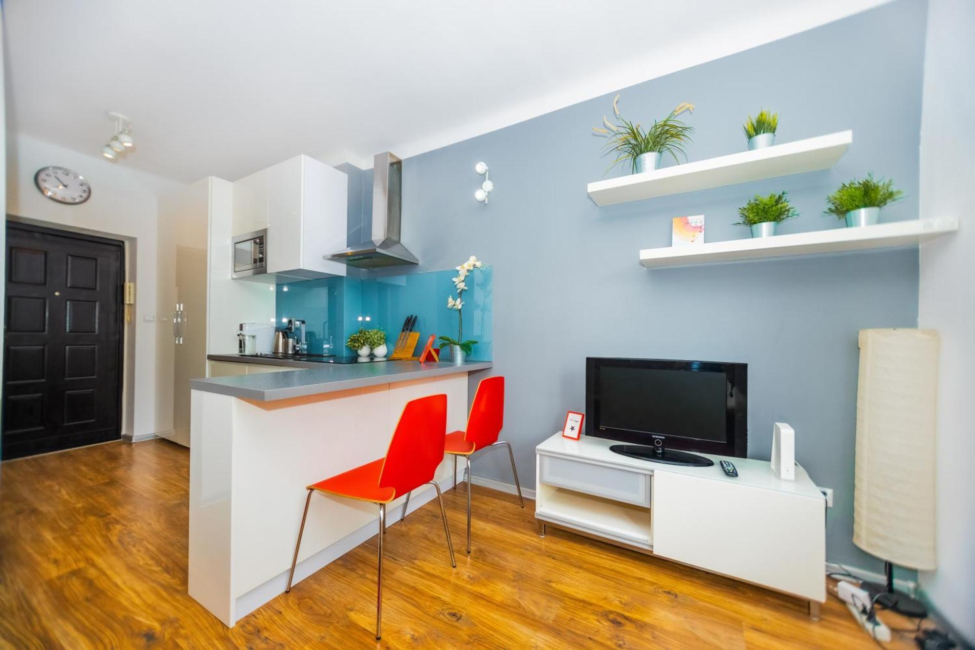 Cozy Studio Next To The Metro And City Center Warsawa Bagian luar foto